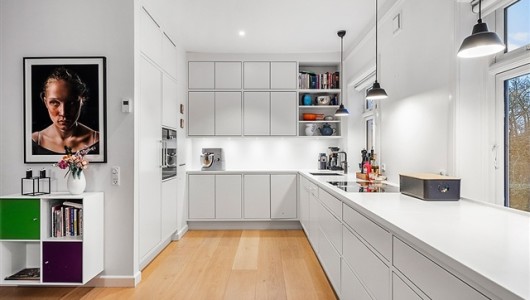 Hus/villa VILLA HELLERUP – STENAGERVEJ   Villa med dejlig have