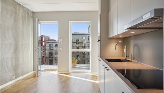 Lejlighed 2 vær bolig i UN17 Lunden - et bofællesskab for dig over 40 år - opdelt stue og spisestue Lejlighed 2 vær bolig i UN17 Lunden - et bofællesskab for dig over 40 år - opdelt stue og spisestue