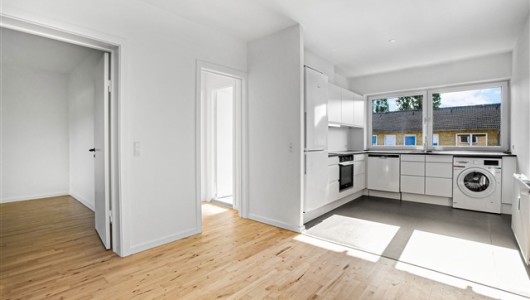 Lejlighed 3 værelser for 11.600 kr. pr. måned