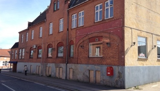 Lejlighed 5 vær. lejl. tæt på bymidten 148 m2