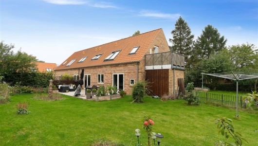 Lejlighed Bolig med stor terrasse og egen have. Lejlighed Bolig med stor terrasse og egen have.