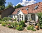 Hus/villa Bonde-idyl udlejes i Grønholt