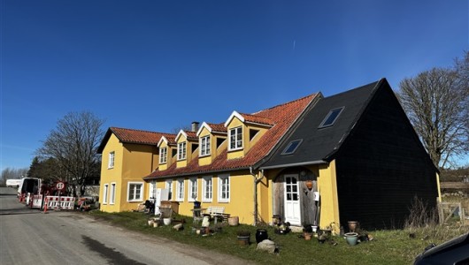 Hus/villa Dejlig lejlighed i rækkehus i landlige omgivelser.