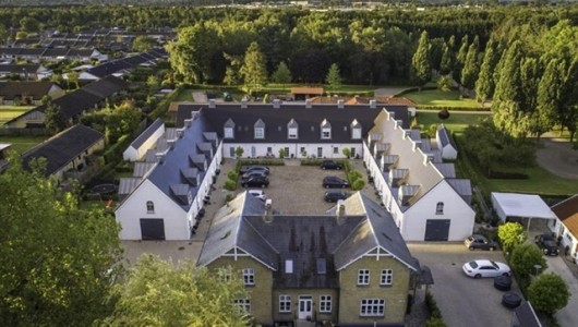 Lejlighed Dejligt 4-værelses rækkehus i Odense SV