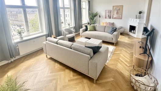 Lejlighed Deluxe 4 sovevær 180 m2 kanaludsigt top beliggenhed