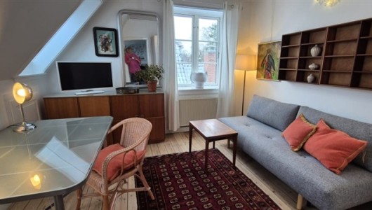 Værelse FREDERIKSBERG Room for one person working, or study or pendler.