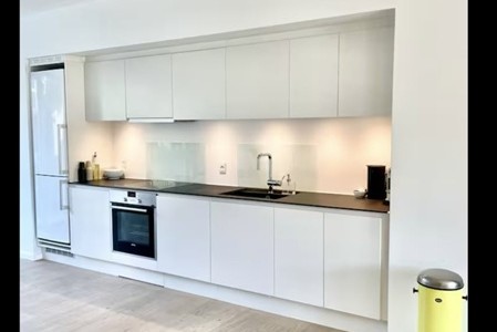 Værelse Hyggeligt værelse i starten af Amagerbrogade på grænsen til Christianshavn