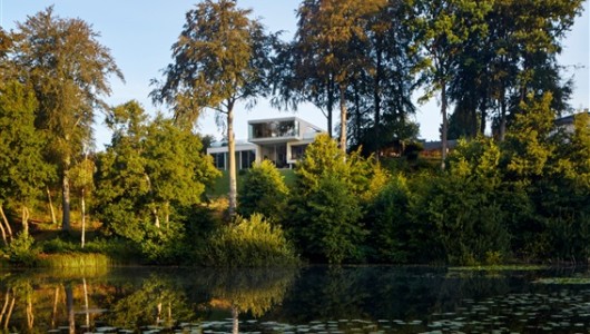 Hus/villa Minimalistisk villa i Holte, Dronninggårds-kvarteret Hus/villa Minimalistisk villa i Holte, Dronninggårds-kvarteret