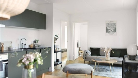 Lejlighed Moderne 3-værelses lejlighed med central beliggenhed, optimal planløsning og stor altan