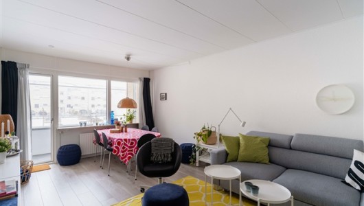 Lejlighed Møbleret 2-værelses med altan og privat parkering på Amager Lejlighed Møbleret 2-værelses med altan og privat parkering på Amager