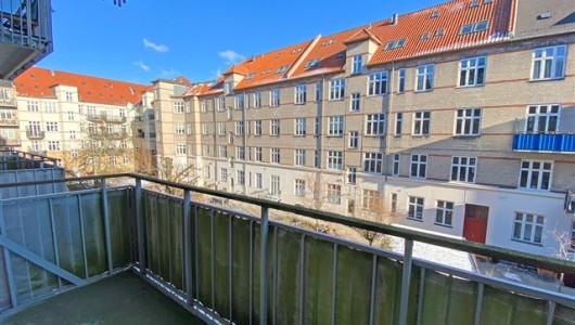 Lejlighed Møbleret 3V lejlighed på Østerbro på stille sidegade – Til leje i 2 år