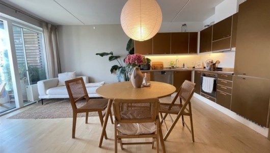 Værelse ?Roomie søges til fuldt møbleret, lys og moderne lejlighed på Islands Brygge