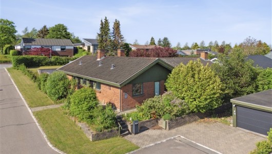 Hus/villa Rummelig 1-plans villa i Højbjerg