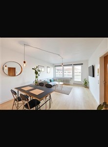 Lejlighed Skøn lys og lækker 4 værelses med stor stue og helt nyt HTH køkken