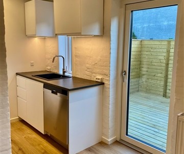 Lejlighed ✨Indflytningsklar lejlighed med moderne faciliteter og stor terrasse✨