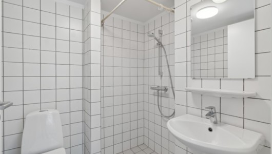 Lejlighed 1 vær. lejlighed på 38 kvm. beliggende i pæn ejendom nær fredskov