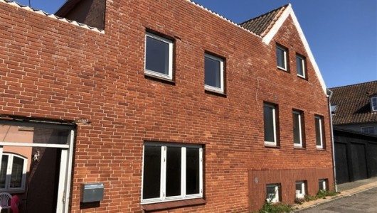 Hus/villa 100 m2 - 4 - værelser - 5.495 kr. Hus/villa 100 m2 - 4 - værelser - 5.495 kr.
