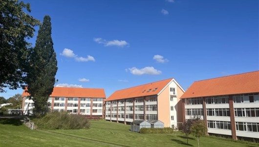 Lejlighed 4 værelses lejlighed på 83 m2 Lejlighed 4 værelses lejlighed på 83 m2