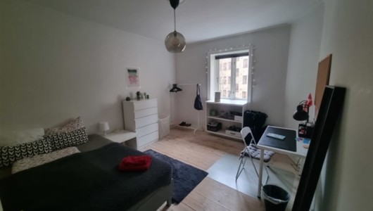 Værelse Fully furnished room in Vanløse