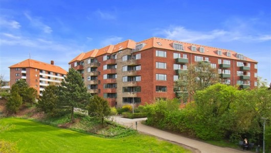 Lejlighed MØBLERET 3V på Frederiksberg med 2 altaner og flot udsigt