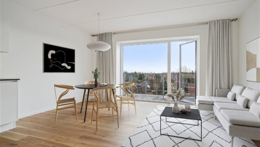 Lejlighed Rummelig 2-værelses bolig med egen altan, gulvarme i hele boligen og alt i hårde hvidevarer - Ingen bindingsperiode!