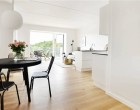 Lejlighed Rummelig og moderne 3-værelses lejlighed med god terrasse, gulvvarme i hele boligen og lyst køkken-alrum!