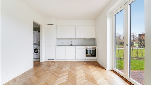 Hus/villa Charmerende gennemrenoveret enderækkehus til leje Hus/villa Charmerende gennemrenoveret enderækkehus til leje