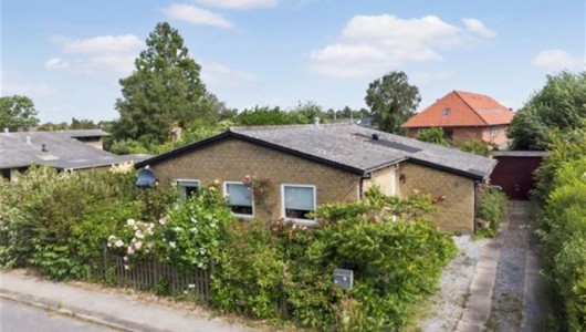 Hus/villa Flot en-plans murstensvilla