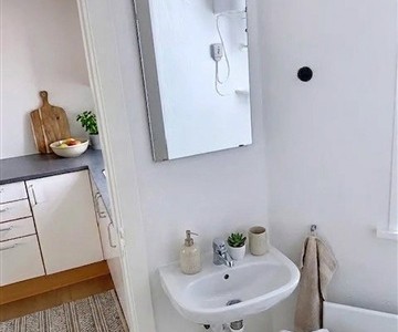 Lejlighed Lys 2-værelses lejlighed på 73 m2 med stor træterrasse.
