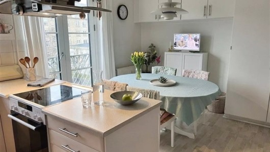 Lejlighed Stor og delevenlig 5-værelses på 130 m2 Lejlighed Stor og delevenlig 5-værelses på 130 m2