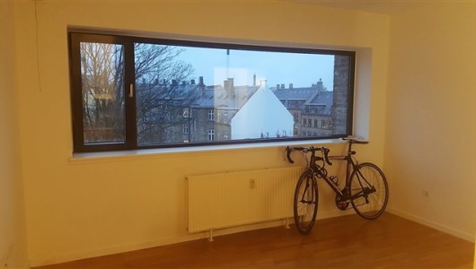 Lejlighed Super moderne 1v luksuslejlighed fra 2006 på 4 sal Frederiksberg, sydvendt!