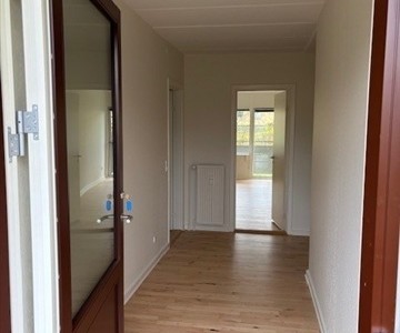 Lejlighed 2 værelses lejlighed på 77 m2 Lejlighed 2 værelses lejlighed på 77 m2