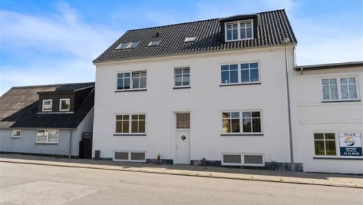 Lejlighed Hyggelig 2-værelses lejlighed Lejlighed Hyggelig 2-værelses lejlighed