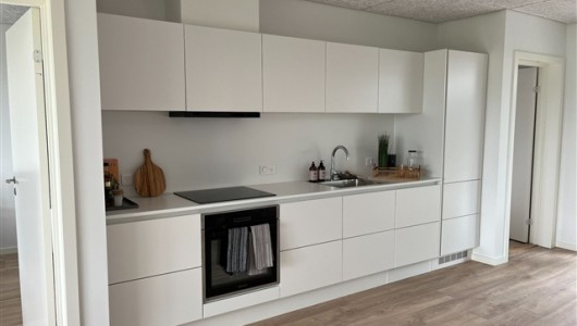 Lejlighed Høje Tøpholm, 85 m2, 3 værelser, 9.950 kr. Lejlighed Høje Tøpholm, 85 m2, 3 værelser, 9.950 kr.