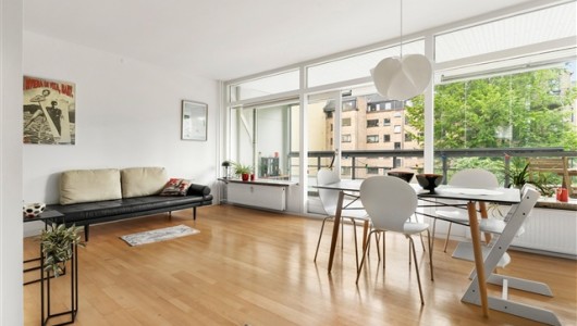 Lejlighed Moderne og veldisponeret Frederiksberg-lejlighed  med stor solrig altan og attraktive fællesfaciliteter