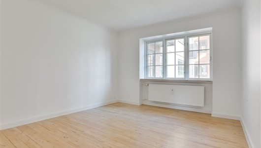 Lejlighed Åløkkevej, 108 m2, 3 værelser, 16.500 kr. Lejlighed Åløkkevej, 108 m2, 3 værelser, 16.500 kr.