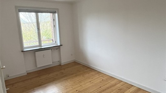 Værelse 1 min fra Virum st. - 24 min til Nørreport Værelse 1 min fra Virum st. - 24 min til Nørreport