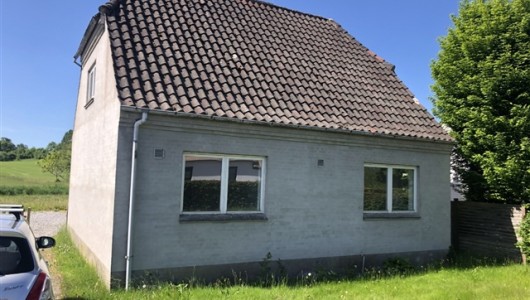 Hus/villa 131 m2 - 5 - værelser - 6.495 kr. Hus/villa 131 m2 - 5 - værelser - 6.495 kr.