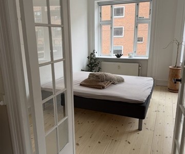 Værelse 2 premium værelser udlejes Værelse 2 premium værelser udlejes