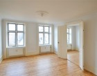 Lejlighed 3 room/ 3 floor / balcony / Citycenter
