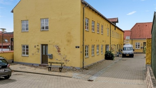 Hus/villa 3 værelses hus/villa på 100 m2 Hus/villa 3 værelses hus/villa på 100 m2