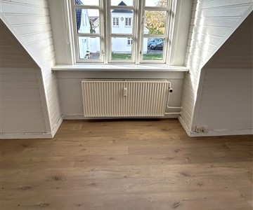 Lejlighed Hyggelig 2 vær. lejlighed, 62m2 med nyt badeværelse. Lejlighed Hyggelig 2 vær. lejlighed, 62m2 med nyt badeværelse.
