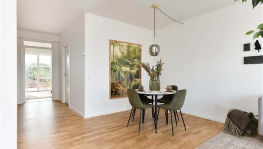 Lejlighed Karen Schaks Vej, 67 m2, 2 værelser, 14.995 kr.
