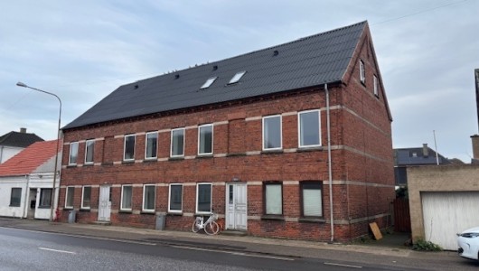 Lejlighed Nyere hyggelig 2. vær lejl. 45 m2