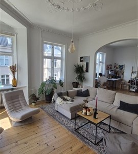 Værelse Room for rent in Østerbro - 8000 dkk - 193 sqm apartment