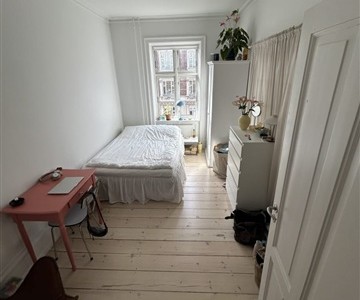 Værelse Room in my beautiful 3 bedroom appartment in Frederiksberg Værelse Room in my beautiful 3 bedroom appartment in Frederiksberg