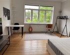 Værelse Stort, lyst værelse på 17 kvm. i Villa
