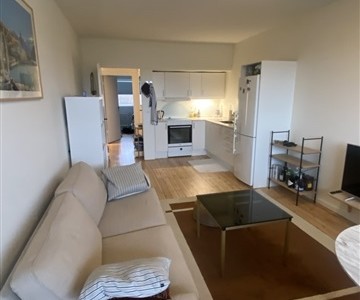 Værelse Cozy 12m2 room in 3 room apartment for rent in Østerbro Værelse Cozy 12m2 room in 3 room apartment for rent in Østerbro