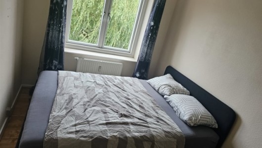 Værelse Jeg søger en roommate til et 14kvm værelse på Østerbro Værelse Jeg søger en roommate til et 14kvm værelse på Østerbro