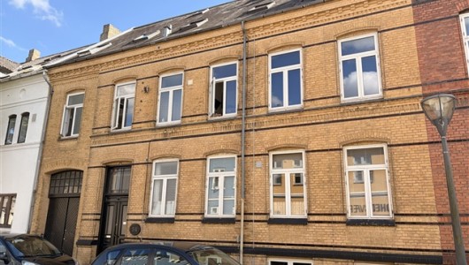 Lejlighed Nyrenoveret lejlighed stueetage Lejlighed Nyrenoveret lejlighed stueetage